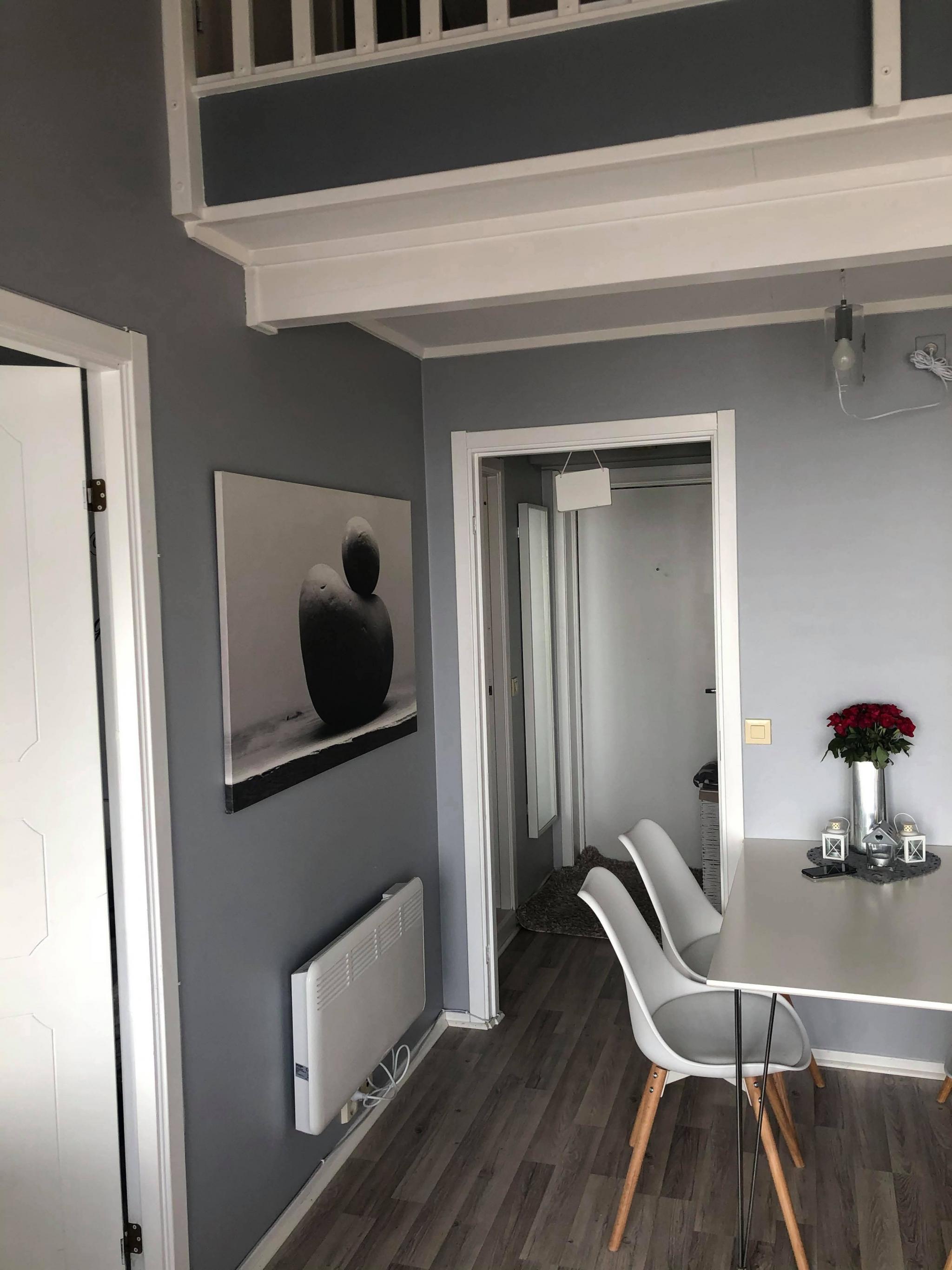 Fra stue mot sovrom og gang 